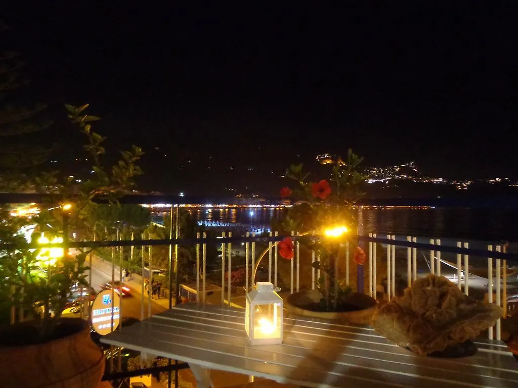 דירות גיארדיני נאקסוס Casa D'A..Mare