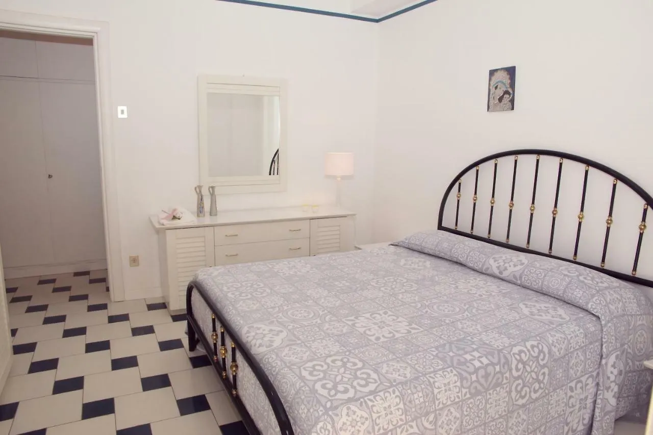 Casa D'A..Mare Apartman Giardini-Naxos 0*, Giardini Naxos